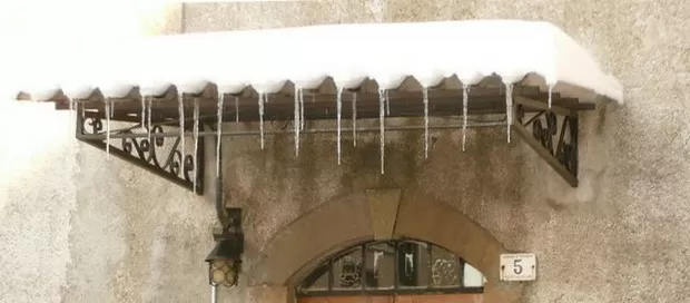 Come scegliere le pensiline in policarbonato? Ecco i nostri consigli